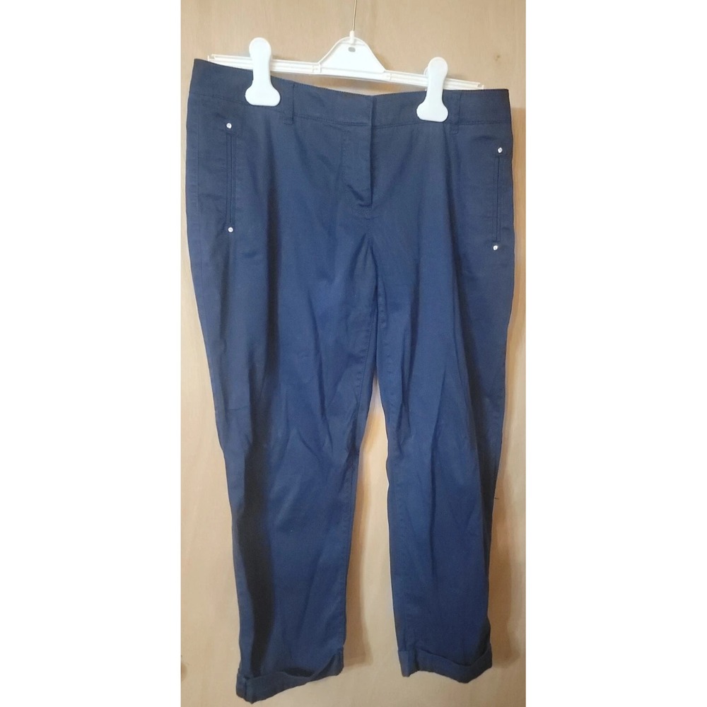 White House Black Market Women's Navy Crop Leg Pants - Size 6